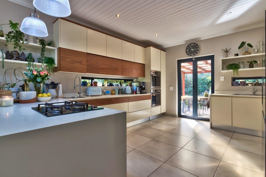 To Let 3 Bedroom Property for Rent in Kenridge Western Cape